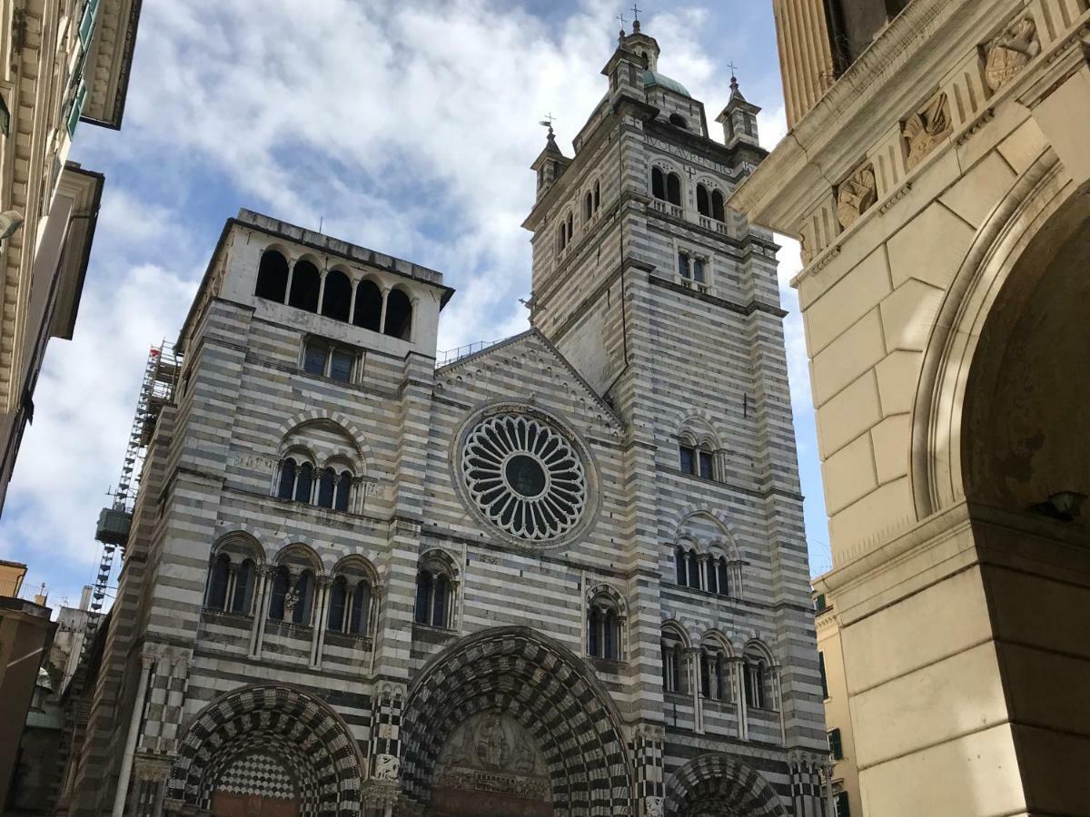 Lovely Apt Really Downtown - Free Private Parking Included! - Genoa Luaran gambar